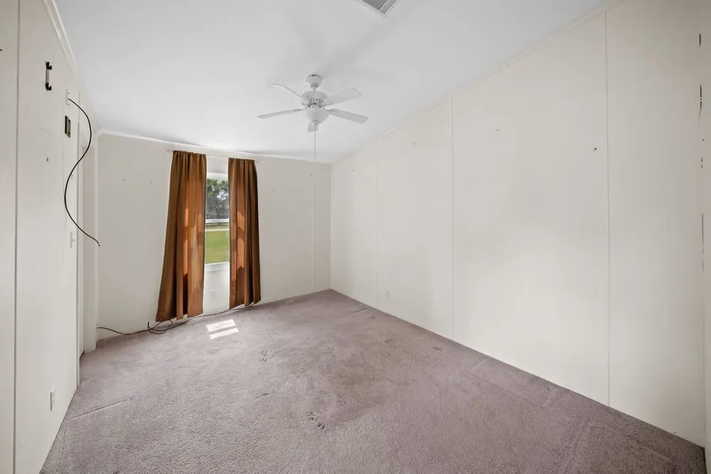 21133 Joe Paul Lane Chandler, TX 75758
