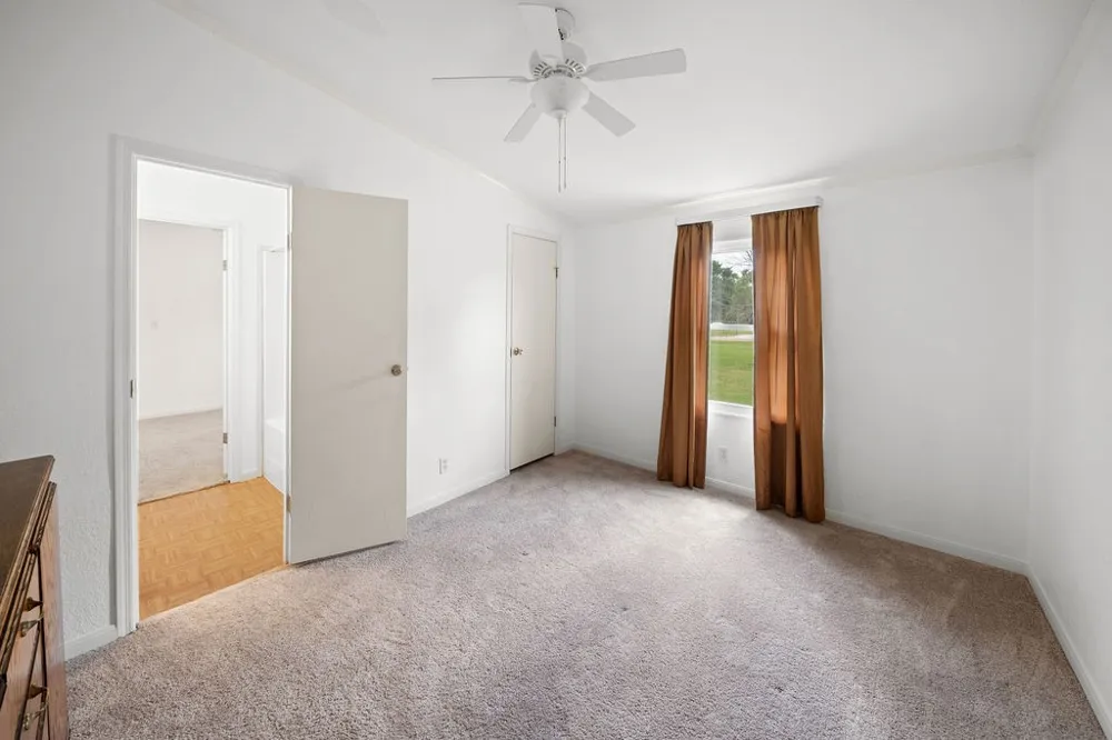 21133 Joe Paul Lane Chandler, TX 75758