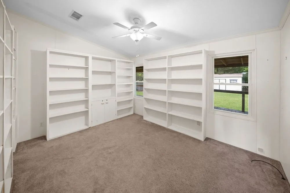 21133 Joe Paul Lane Chandler, TX 75758