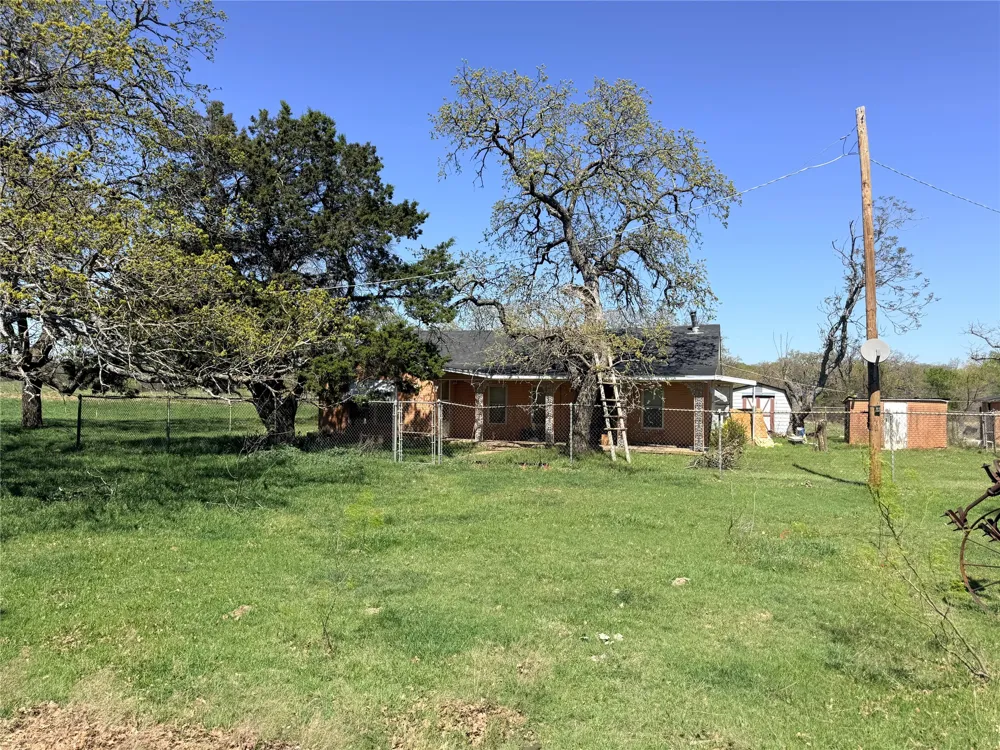 421 Erwin Jacksboro, TX 76458