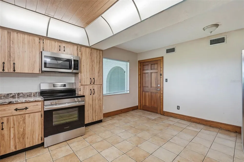 8731 LITHIA PINECREST ROAD Lithia, FL 33547