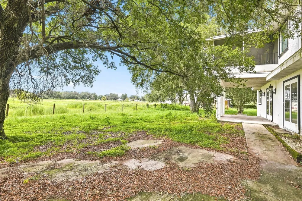 8731 LITHIA PINECREST ROAD Lithia, FL 33547