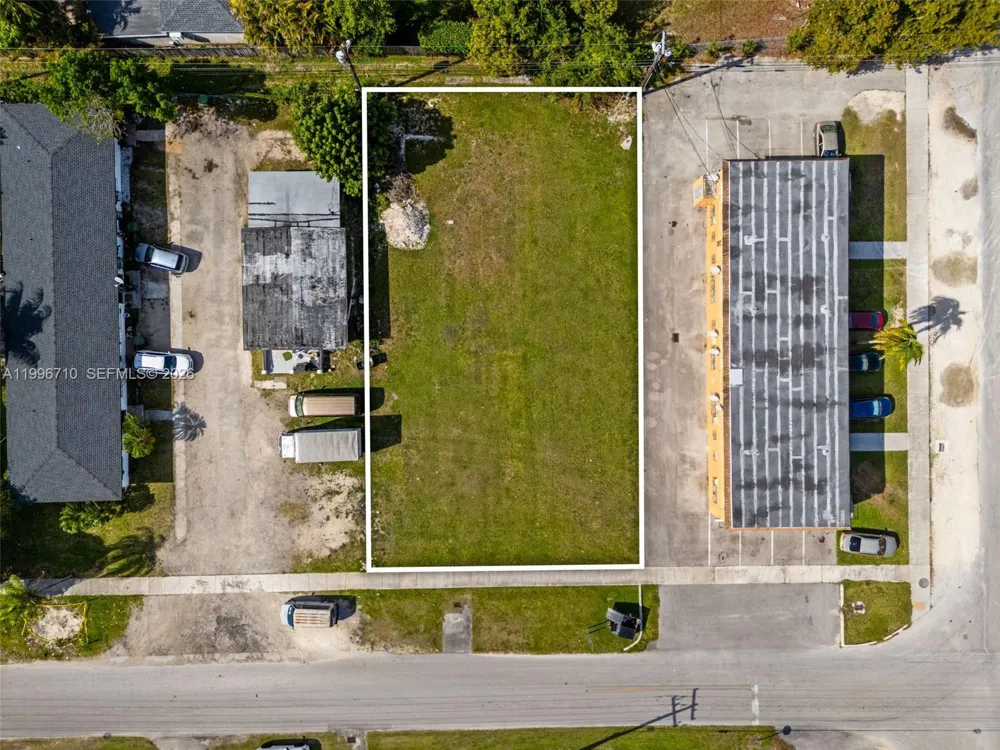 123 NW 6th St Homestead, FL 33030