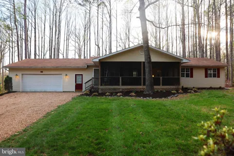 32 MILTONS LANE