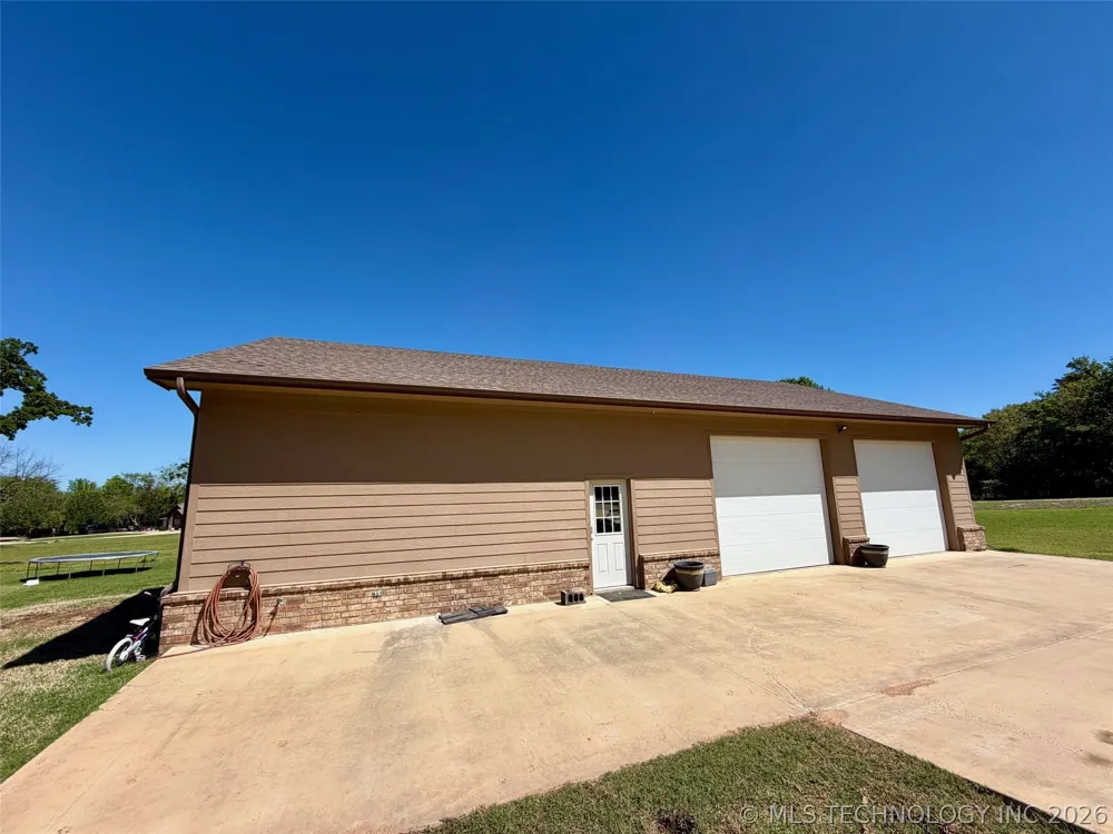 11703 Hidden Oak Circle Kingston, OK 73439
