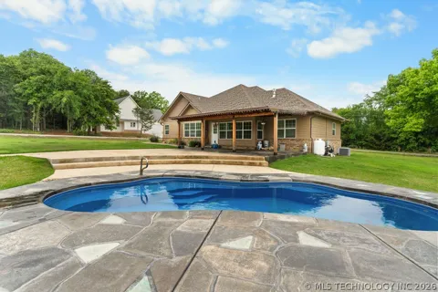 11703 Hidden Oak Circle