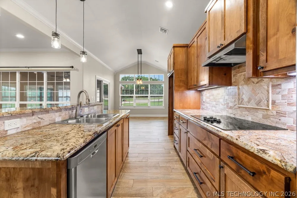 11703 Hidden Oak Circle Kingston, OK 73439