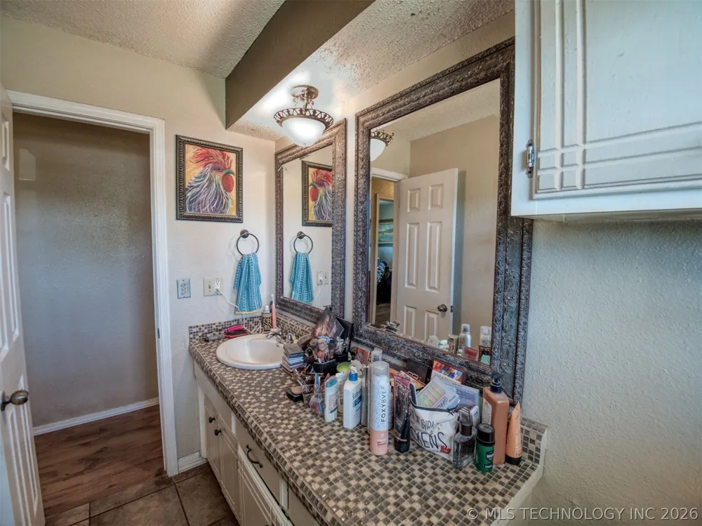 22526 2860 ROAD Kingfisher, OK 73750