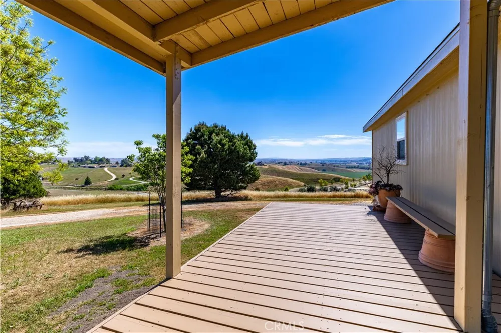 1876 Rancho Lomas Way San Miguel, CA 93451