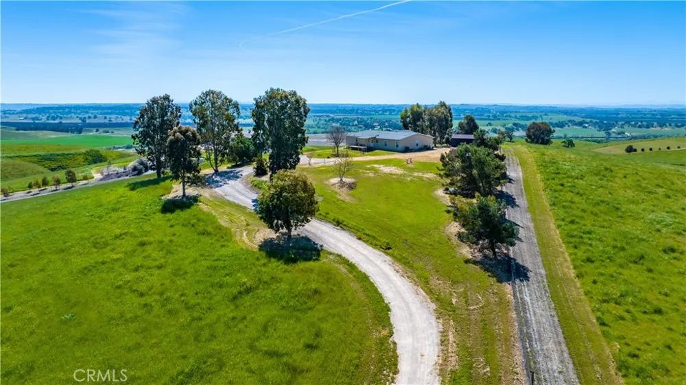 1876 Rancho Lomas Way San Miguel, CA 93451