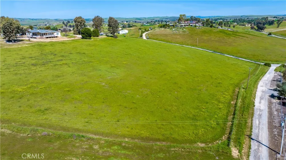 1876 Rancho Lomas Way San Miguel, CA 93451
