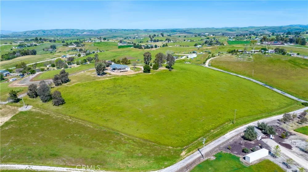 1876 Rancho Lomas Way San Miguel, CA 93451