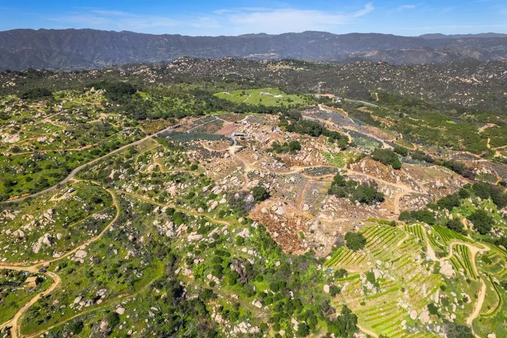 39093 Harris Truck Trail Fallbrook, CA 92028