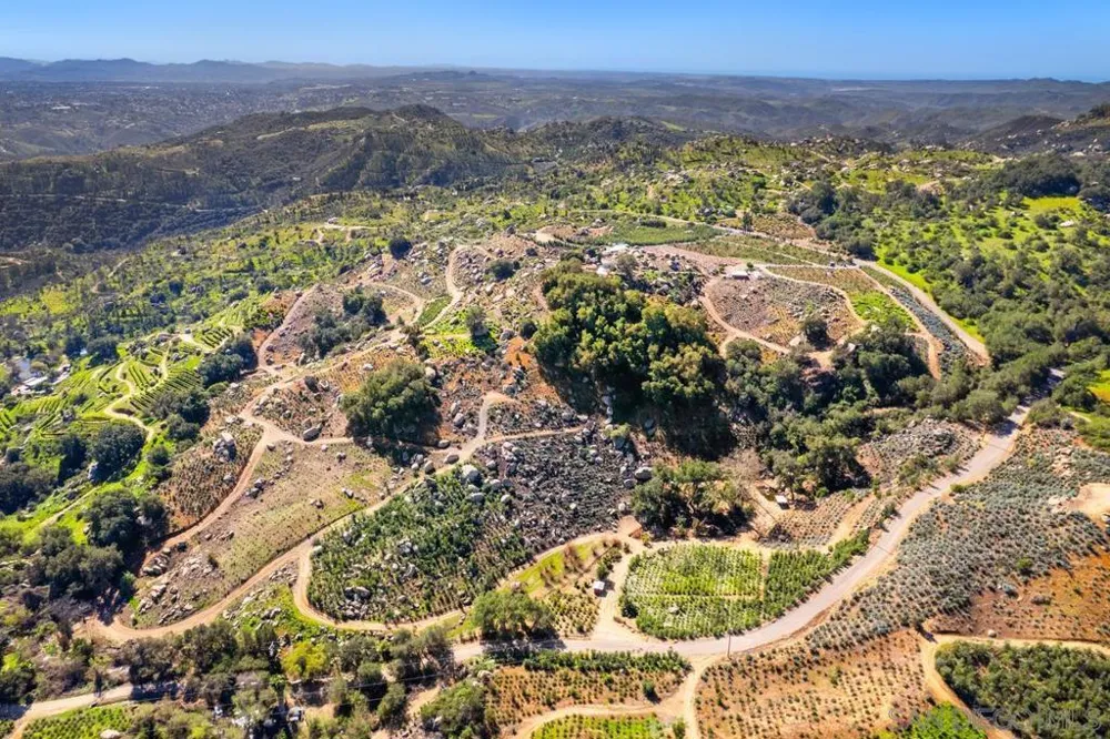 39093 Harris Truck Trail Fallbrook, CA 92028