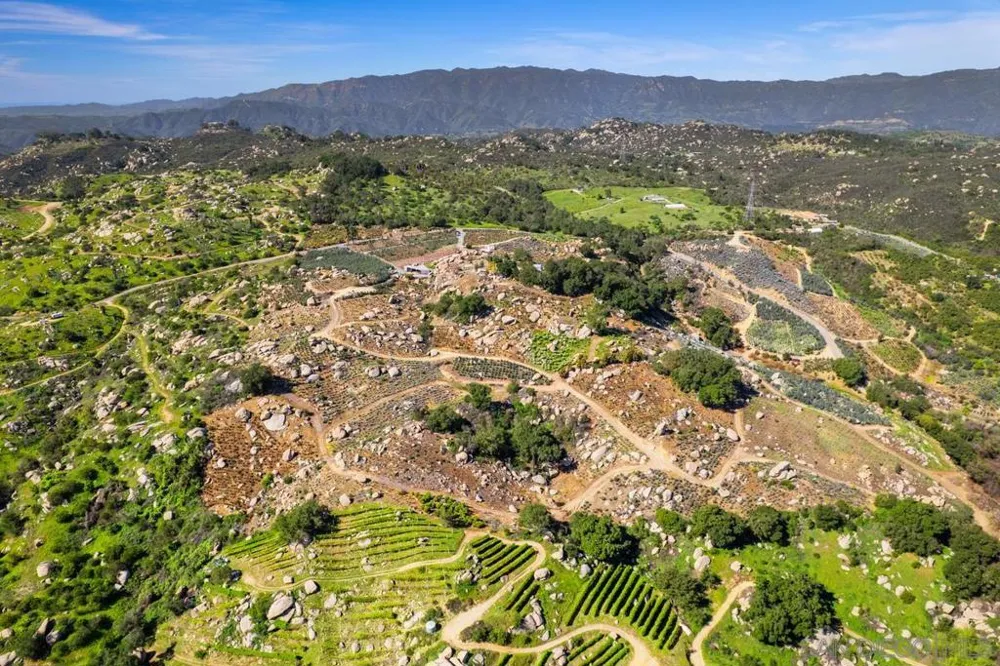 39093 Harris Truck Trail Fallbrook, CA 92028