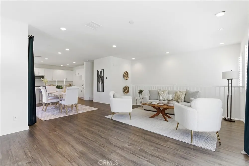 600 Shadowbrook Lake Forest, CA 92610