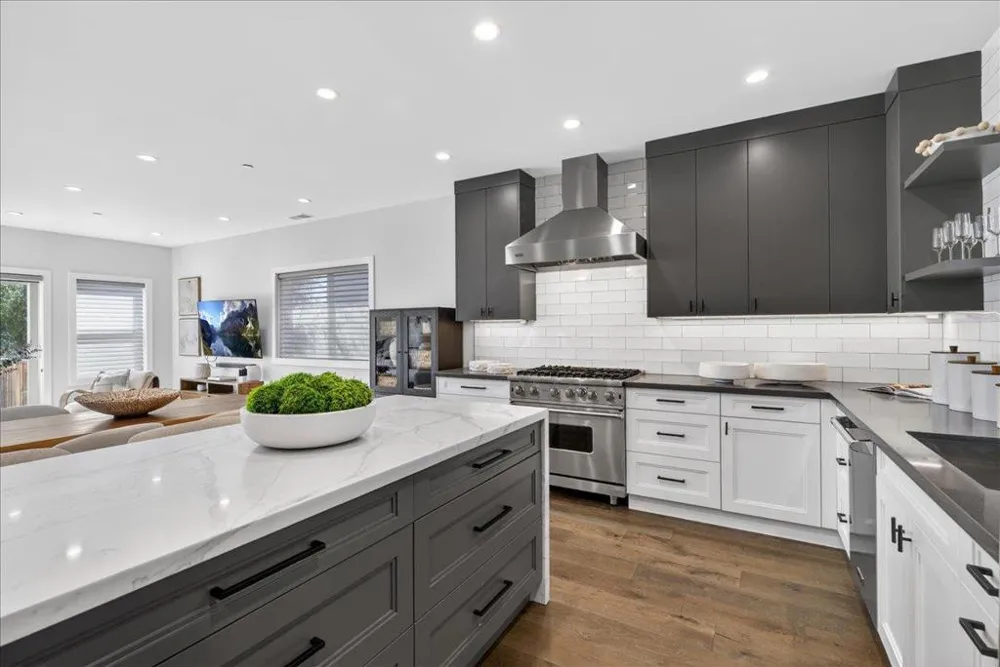 10200 Empire Avenue Cupertino, CA 95014