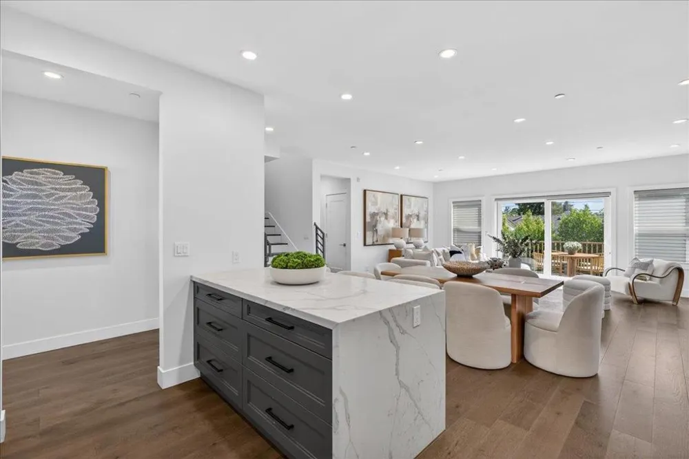 10200 Empire Avenue Cupertino, CA 95014