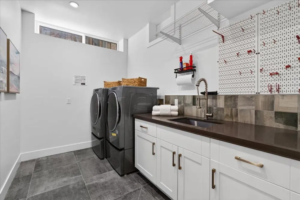 10200 Empire Avenue Cupertino, CA 95014