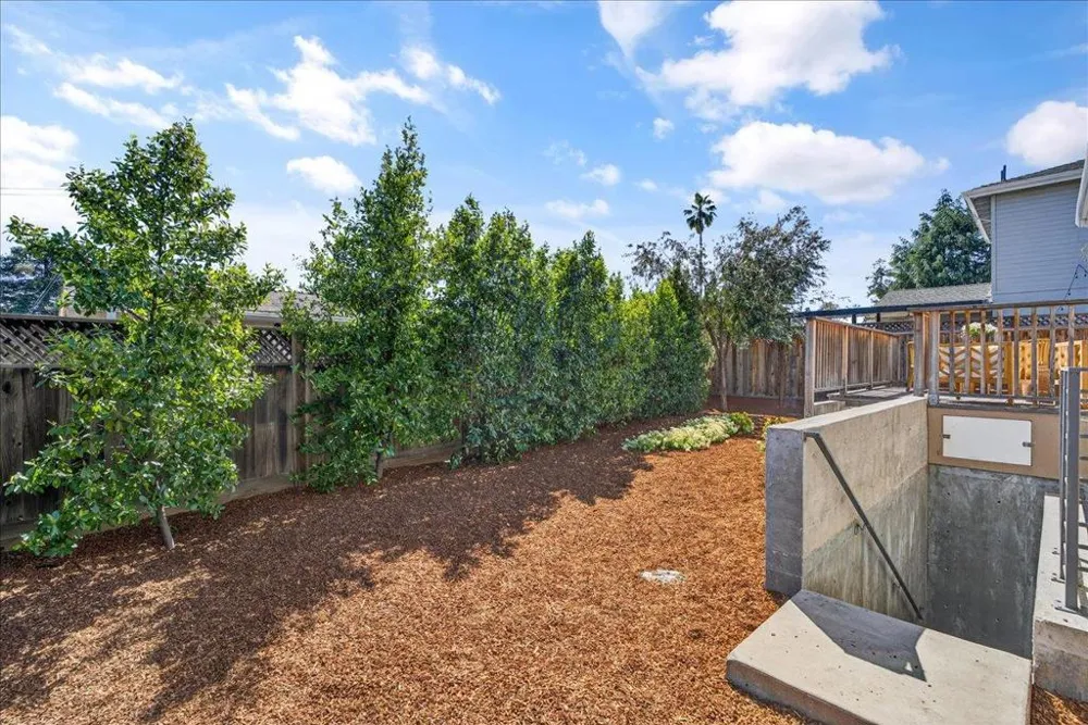 10200 Empire Avenue Cupertino, CA 95014
