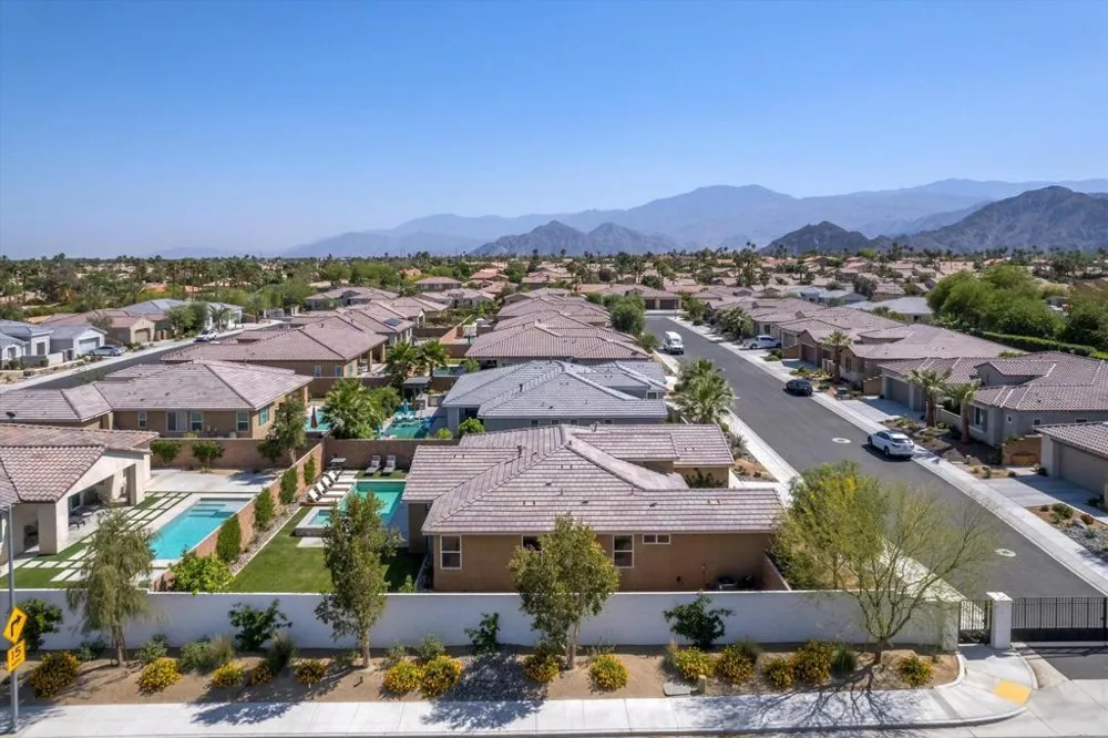 43402 Hazelton Lane Bermuda Dunes, CA 92203