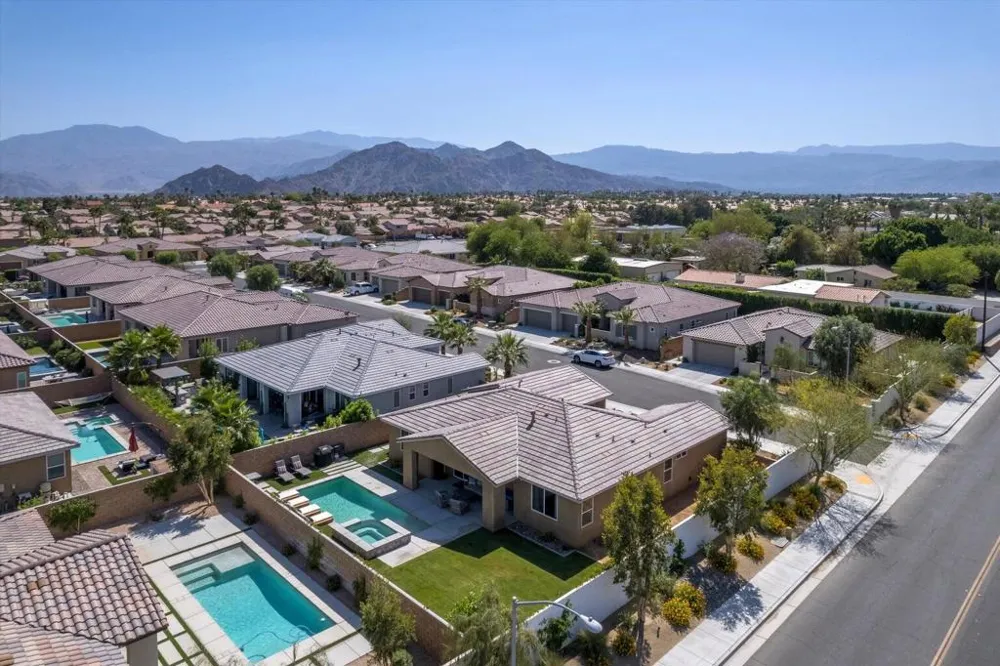 43402 Hazelton Lane Bermuda Dunes, CA 92203