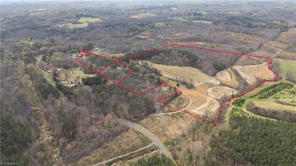6988 Salem Chapel Road Walnut Cove, NC 27052