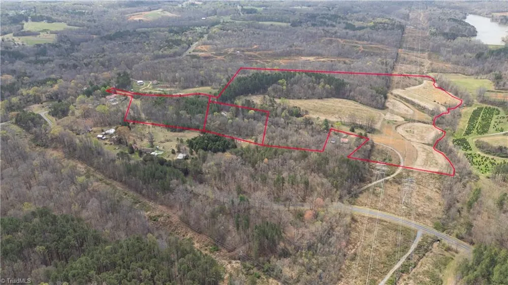 6988 Salem Chapel Road Walnut Cove, NC 27052