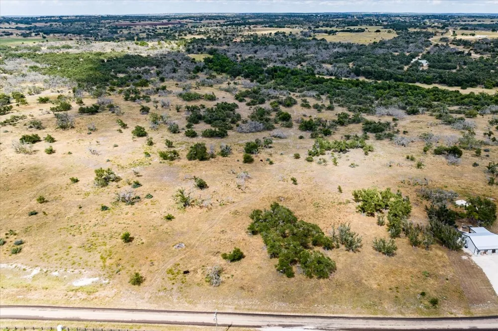49 E Reeh Road Harper, TX 78631