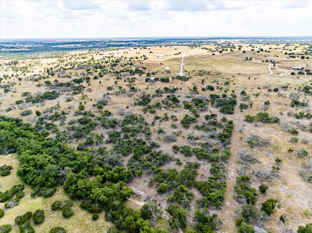 49 E Reeh Road Harper, TX 78631