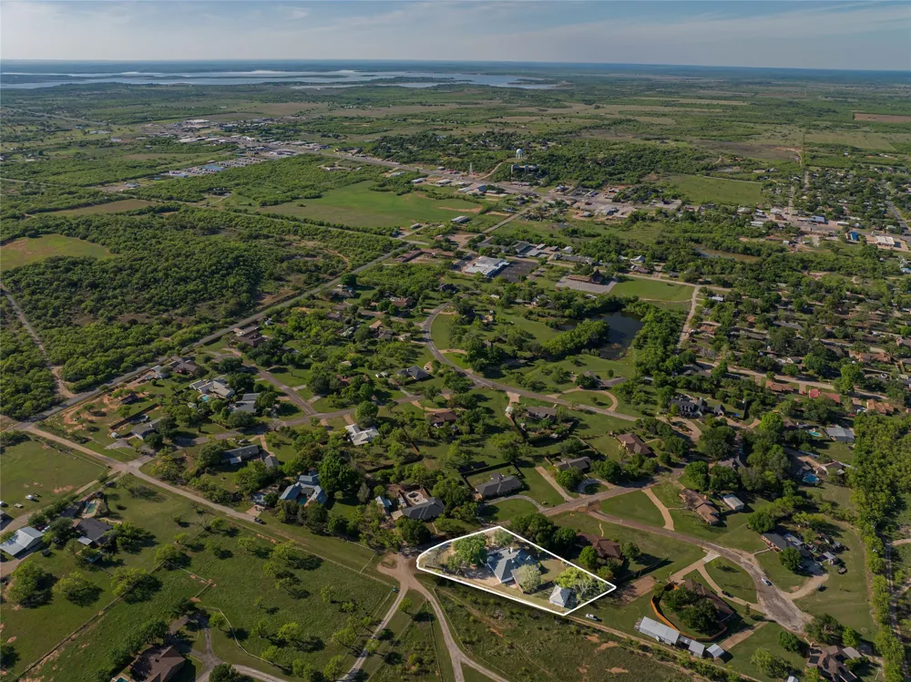8 Chaparral Lane Breckenridge, TX 76424