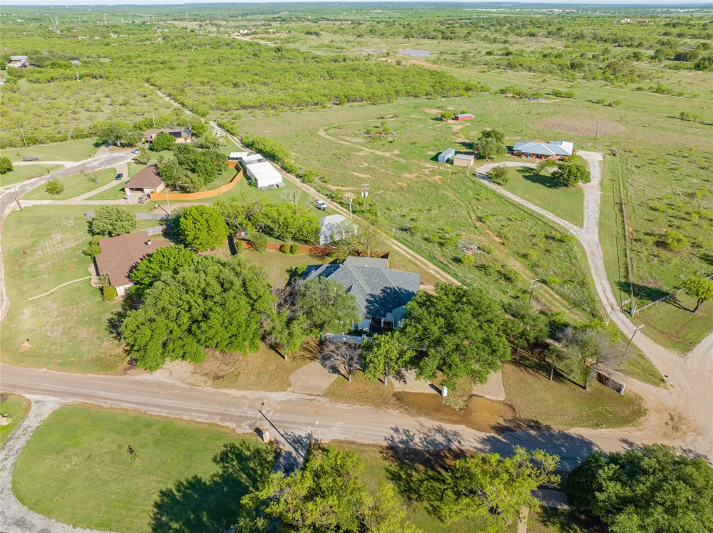 8 Chaparral Lane Breckenridge, TX 76424