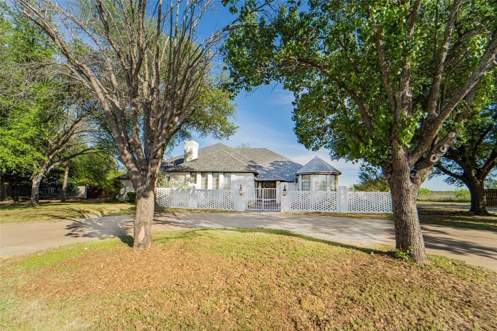 8 Chaparral Lane Breckenridge, TX 76424