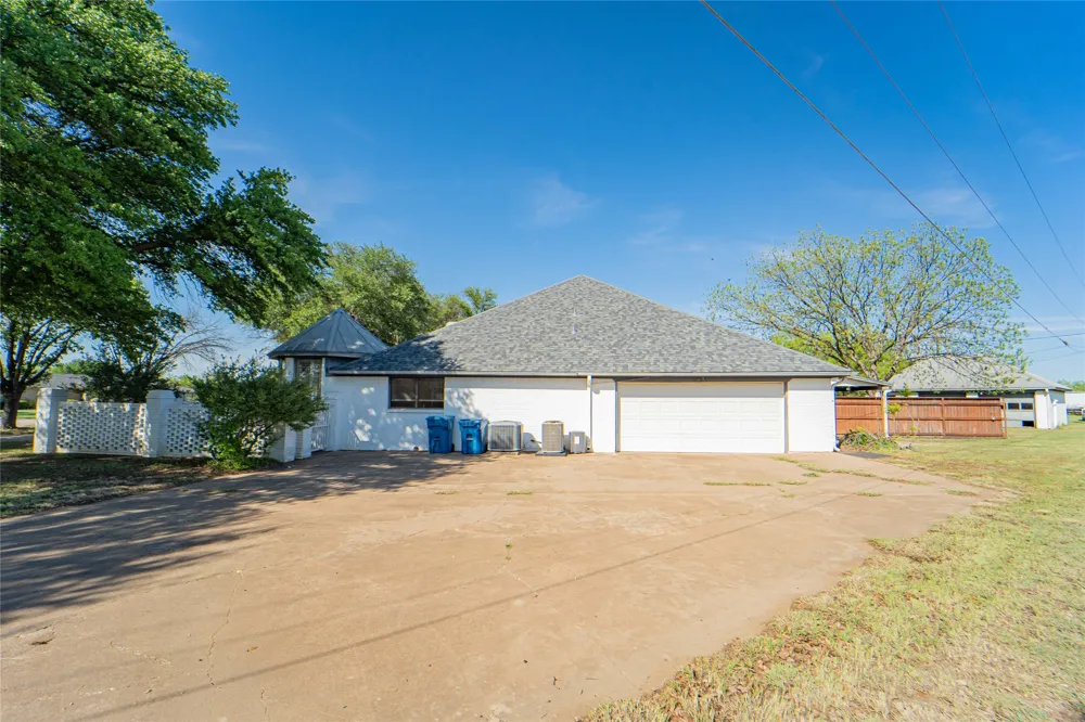 8 Chaparral Lane Breckenridge, TX 76424