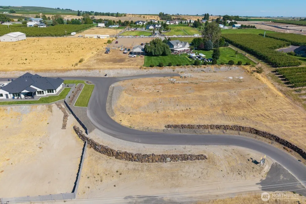 29 Columbia Bluff Lane Pasco, WA 99301