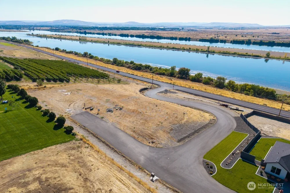 29 Columbia Bluff Lane Pasco, WA 99301