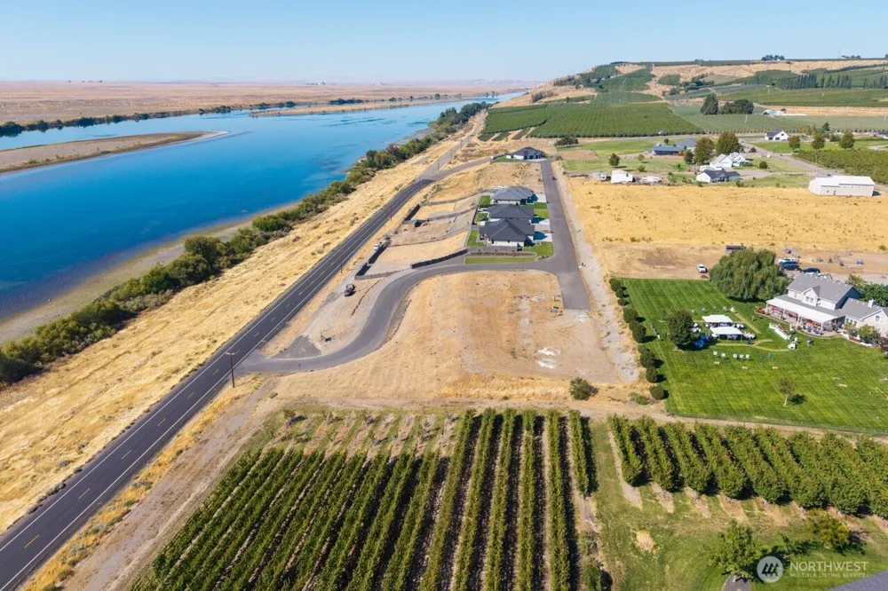 29 Columbia Bluff Lane Pasco, WA 99301