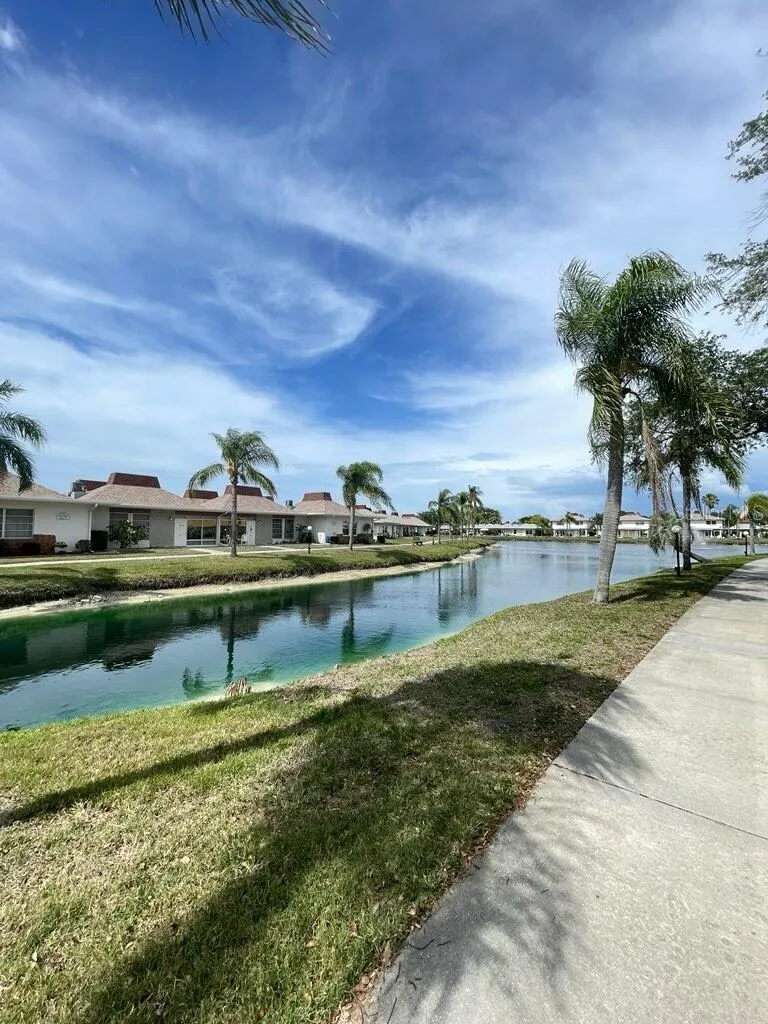 4326 TAHITIAN GARDENS CIRCLE #14E Holiday, FL 34691