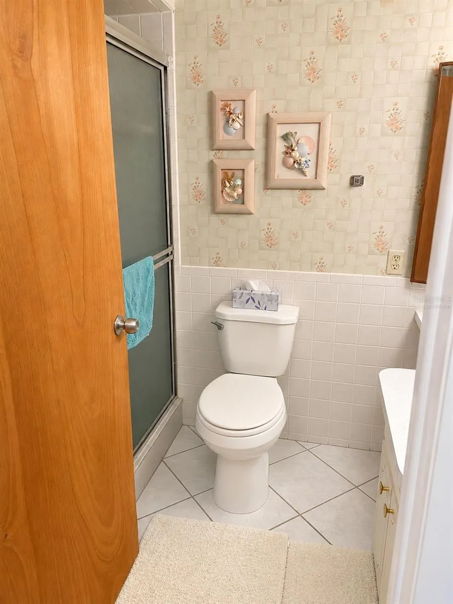 4326 TAHITIAN GARDENS CIRCLE #14E Holiday, FL 34691