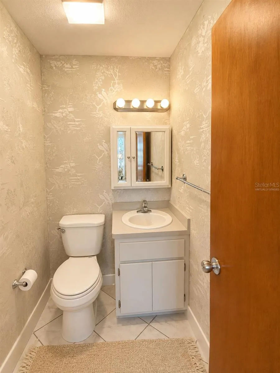 4326 TAHITIAN GARDENS CIRCLE #14E Holiday, FL 34691