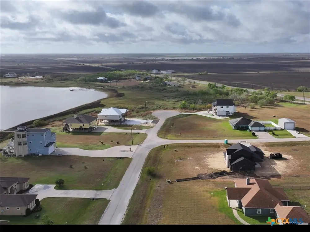 20 Blue Heron Drive Port Lavaca, TX 77979