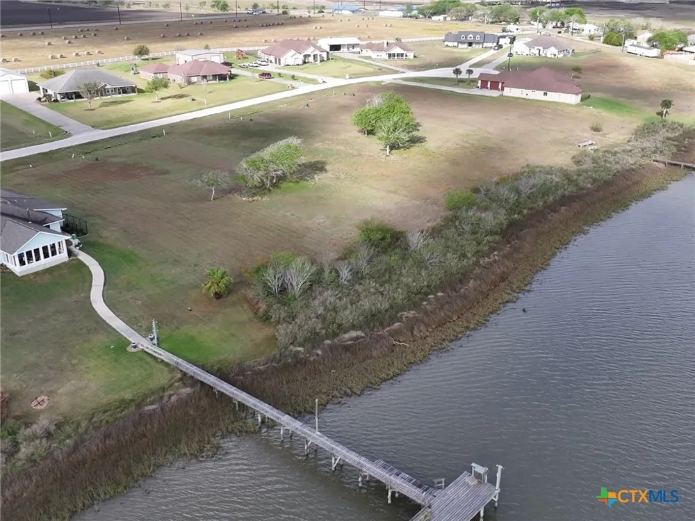 20 Blue Heron Drive Port Lavaca, TX 77979