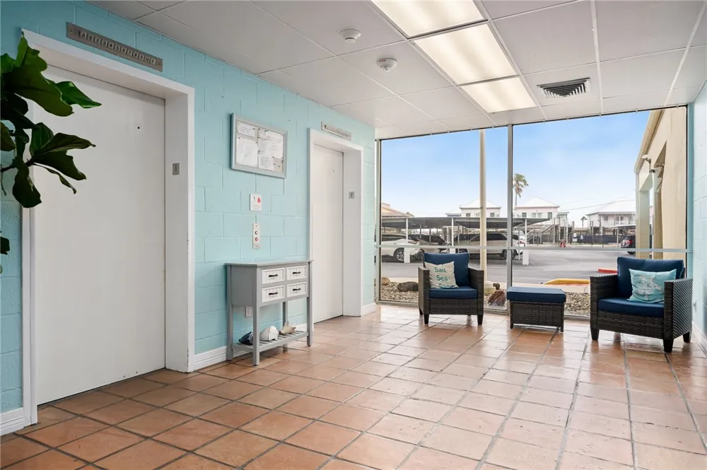 4242 Gulfbreeze Boulevard #302 Corpus Christi, TX 78402
