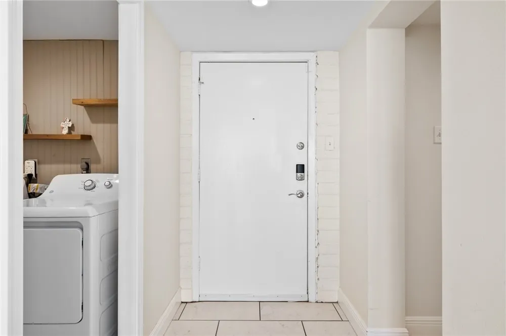 4242 Gulfbreeze Boulevard #302 Corpus Christi, TX 78402