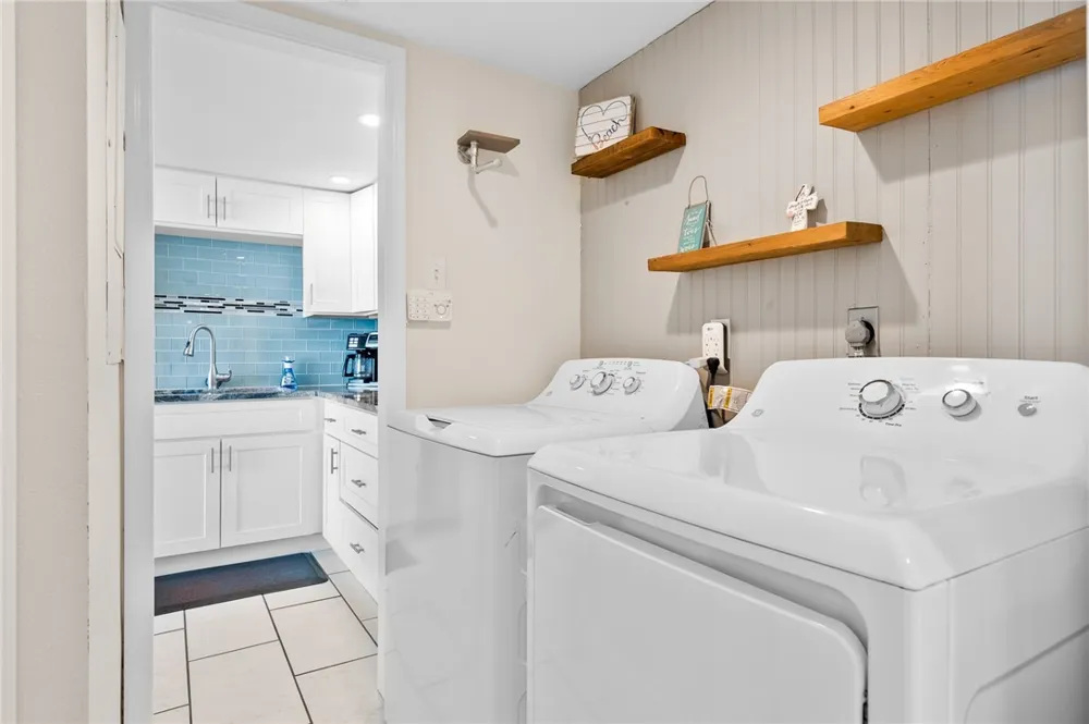 4242 Gulfbreeze Boulevard #302 Corpus Christi, TX 78402