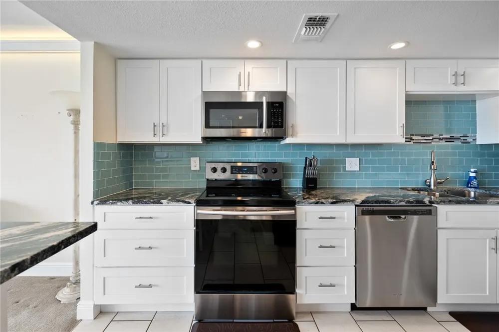 4242 Gulfbreeze Boulevard #302 Corpus Christi, TX 78402