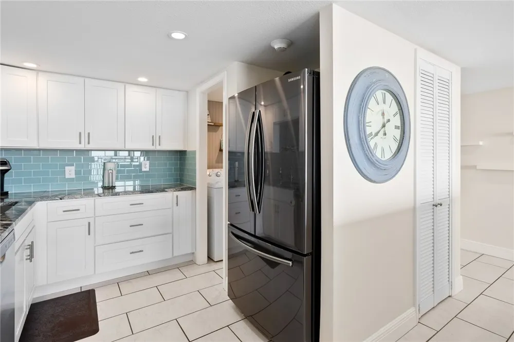 4242 Gulfbreeze Boulevard #302 Corpus Christi, TX 78402