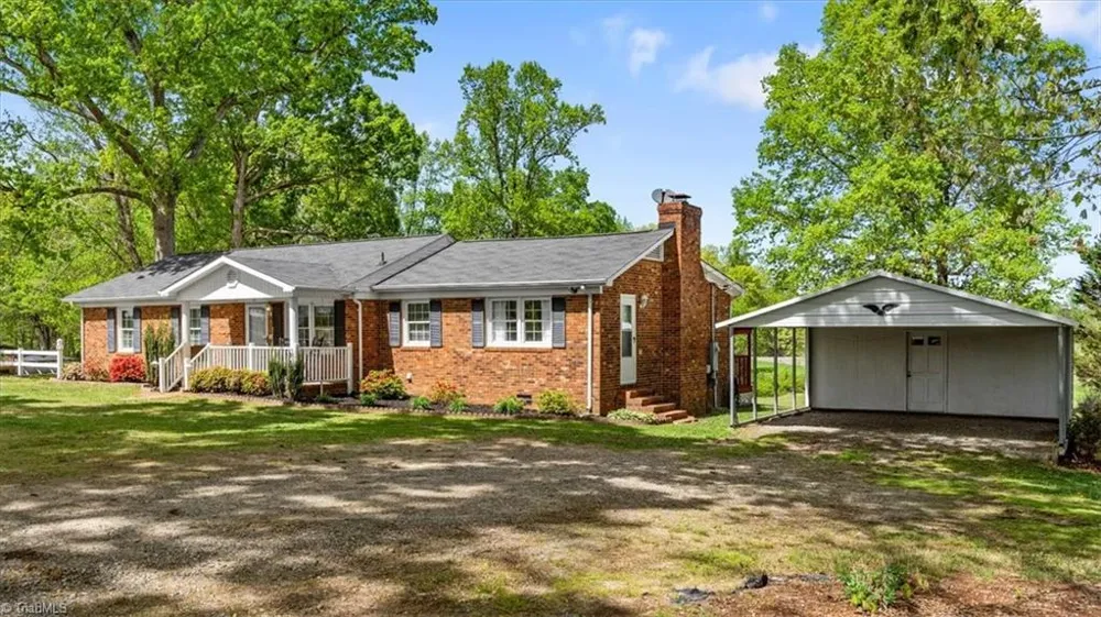 5531 Osceola Ossipee Road Browns Summit, NC 27214