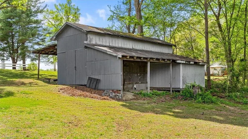5531 Osceola Ossipee Road Browns Summit, NC 27214