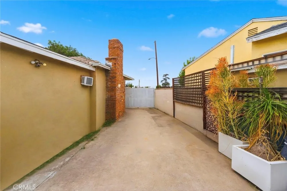 4736 Benham Avenue Baldwin Park, CA 91706